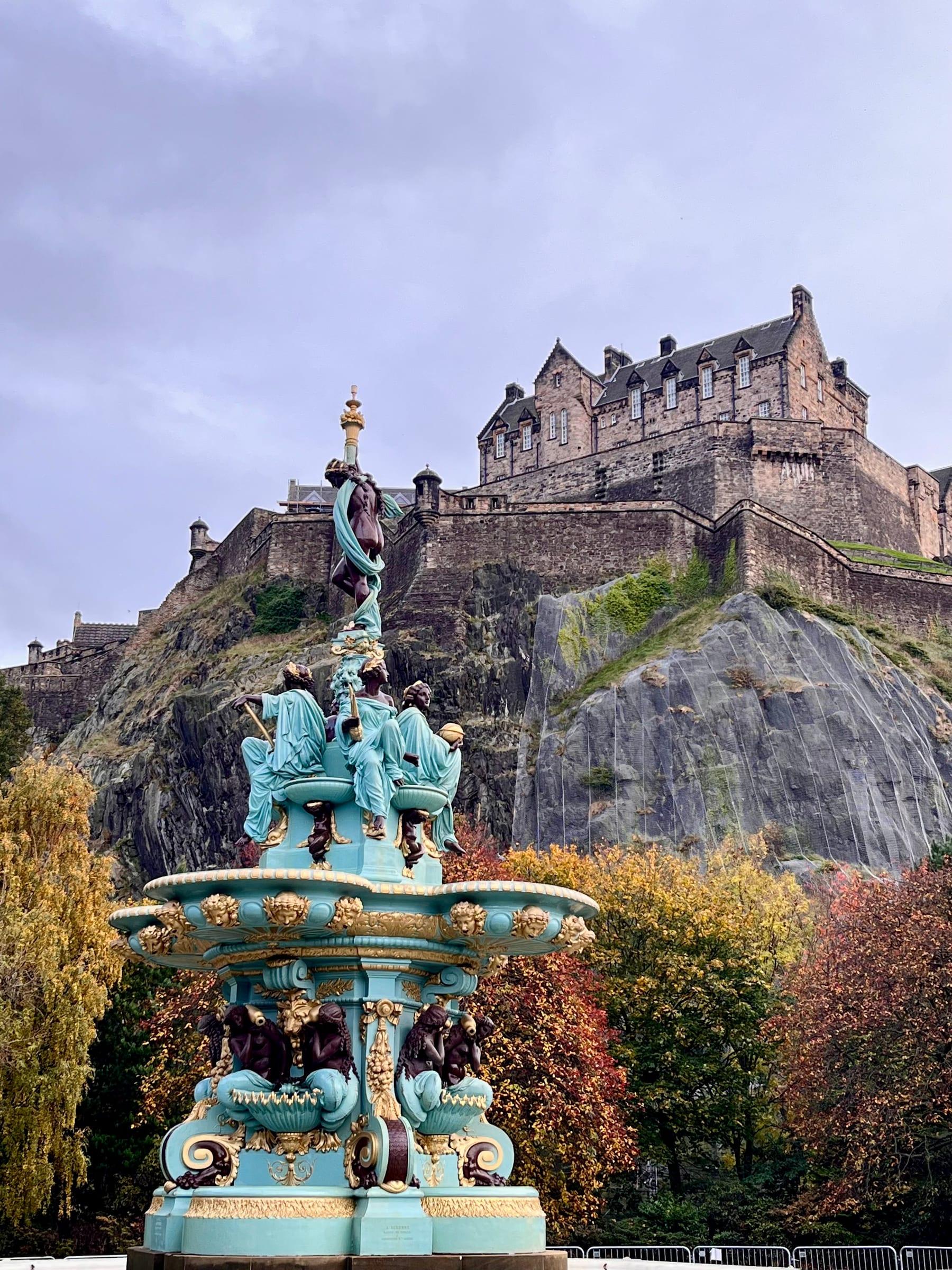 Edinburgh Castle with Ross Fountain